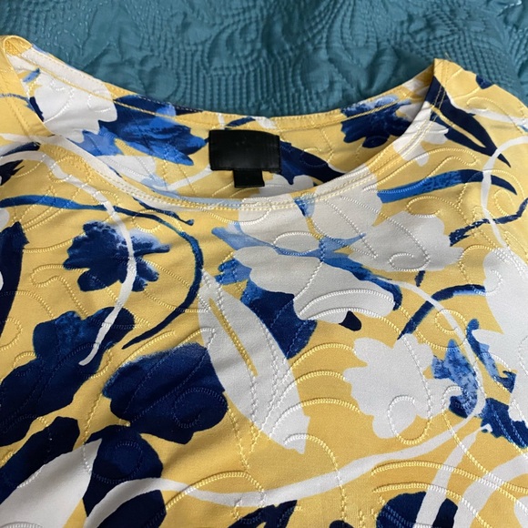 Elegant Floral Long Sleeve Top in Yellow and Blue - Picture 4 of 4